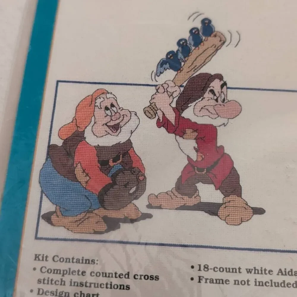 Symbol of Excellence Disney's Snow White and the Seven Dwarfs Play Ball Counted